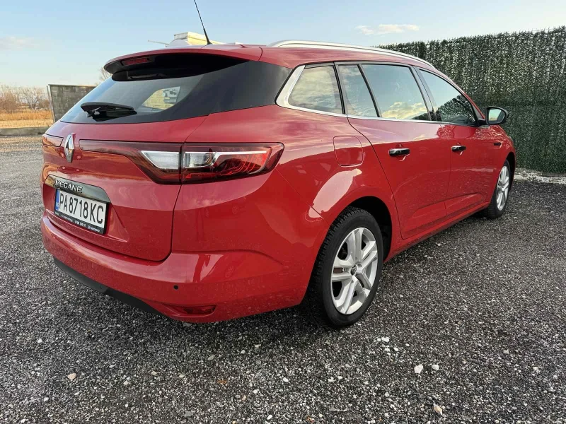 Renault Megane, снимка 8 - Автомобили и джипове - 48312739