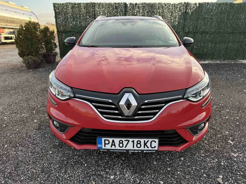 Renault Megane, снимка 1 - Автомобили и джипове - 48312739