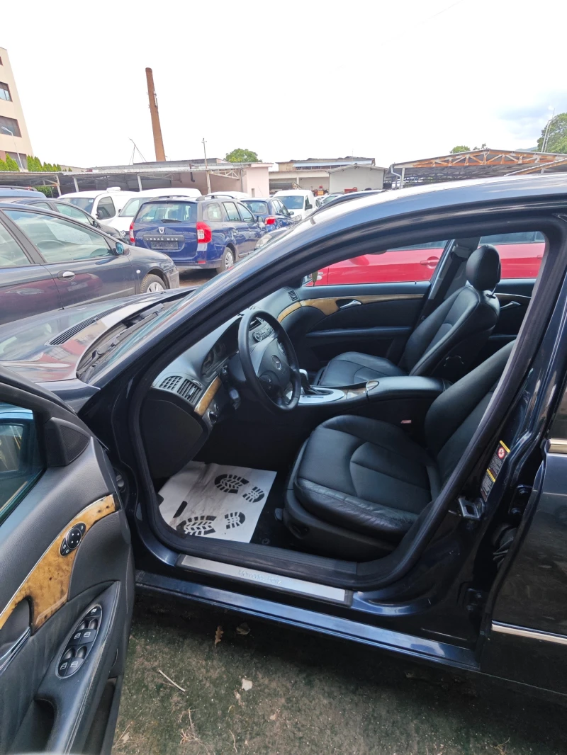 Mercedes-Benz E 270 2.7CDI, снимка 5 - Автомобили и джипове - 51062935