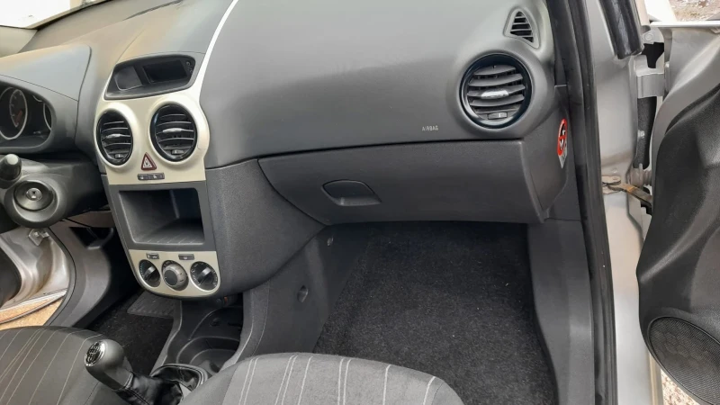 Opel Corsa  Opel Corsa D, снимка 8 - Автомобили и джипове - 52259922