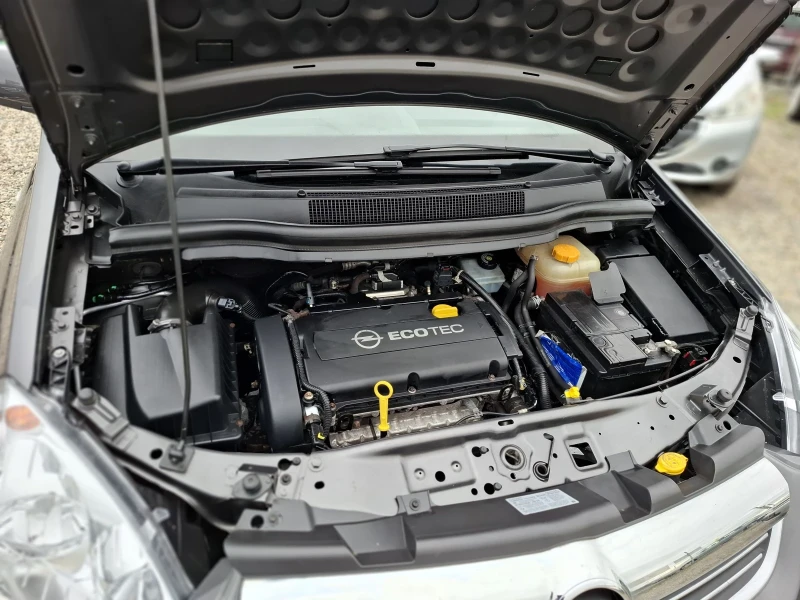 Opel Zafira 1.8i, снимка 17 - Автомобили и джипове - 52185540