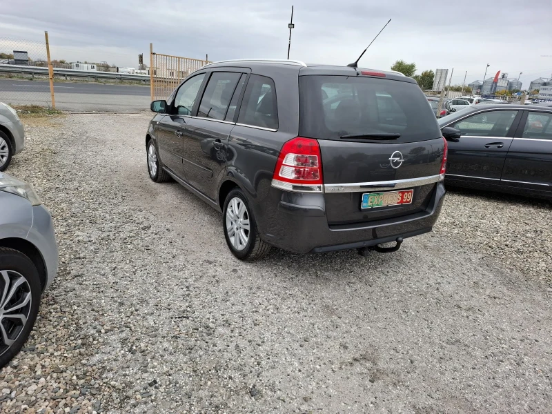 Opel Zafira 1.8i, снимка 4 - Автомобили и джипове - 52185540