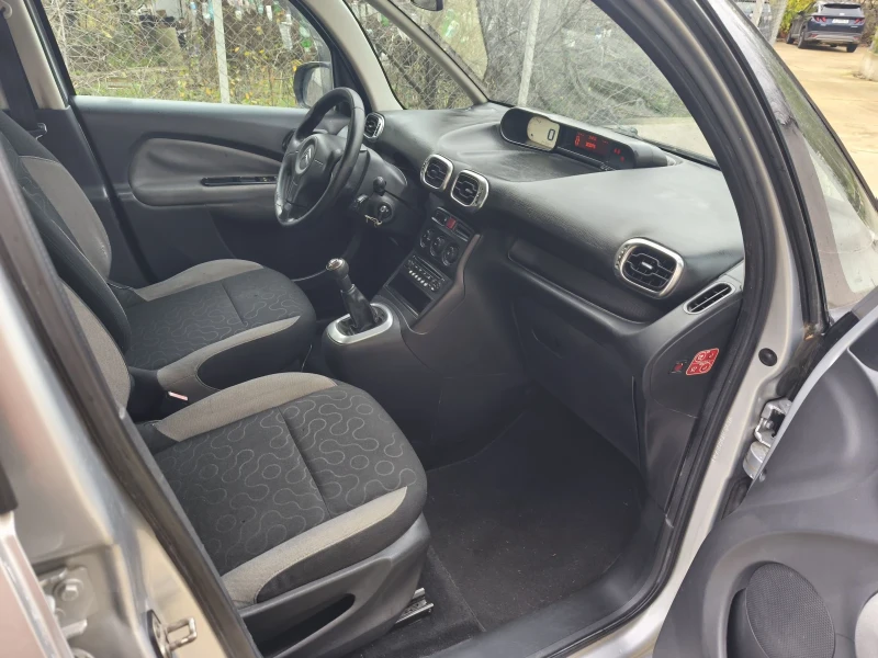 Citroen C3 Picasso 1.6 hdi, снимка 8 - Автомобили и джипове - 52678946