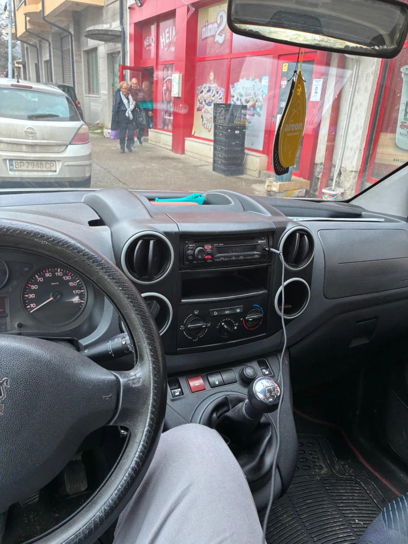 Peugeot Partner, снимка 4 - Автомобили и джипове - 53443197