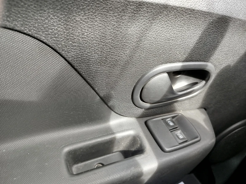 Dacia Logan MCV, снимка 8 - Автомобили и джипове - 53536008