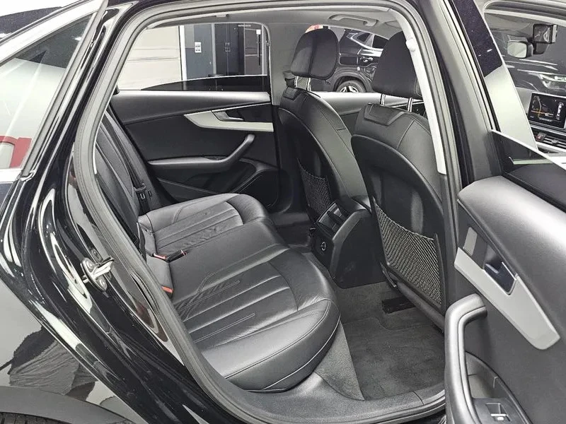 Audi A4 45TFSI, снимка 10 - Автомобили и джипове - 55429563