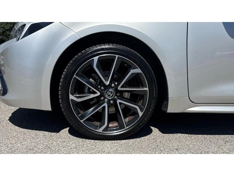 Toyota Corolla TS 2.0HSD PREMIUM, снимка 16 - Автомобили и джипове - 55747692