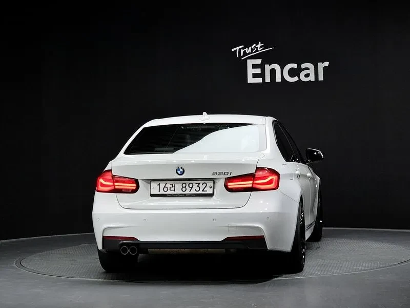BMW 330 M Sports Shadow, снимка 4 - Автомобили и джипове - 56070513