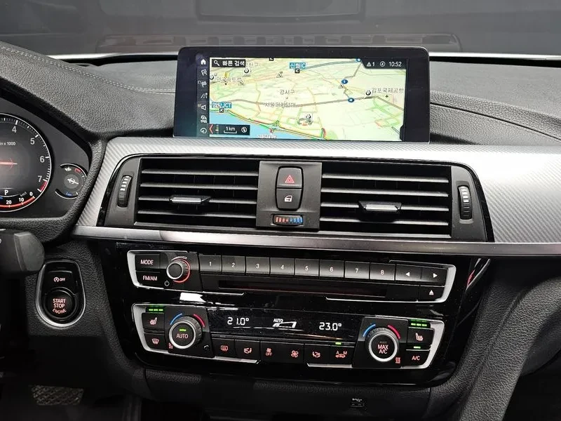 BMW 330 M Sports Shadow, снимка 14 - Автомобили и джипове - 56070513