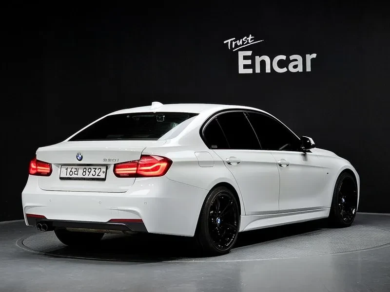 BMW 330 M Sports Shadow, снимка 2 - Автомобили и джипове - 56070513