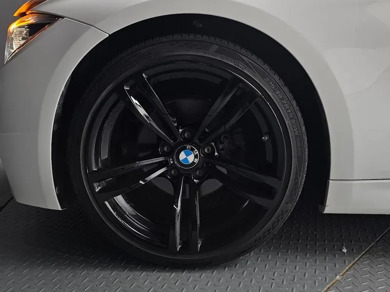 BMW 330 M Sports Shadow, снимка 5 - Автомобили и джипове - 56070513
