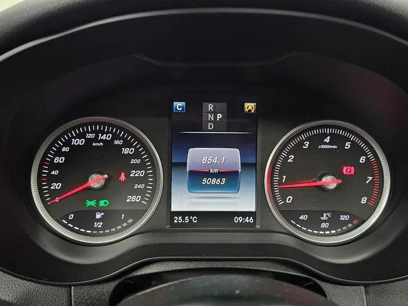 Mercedes-Benz C 200 САМО 30% АВАНС, снимка 8 - Автомобили и джипове - 56251395