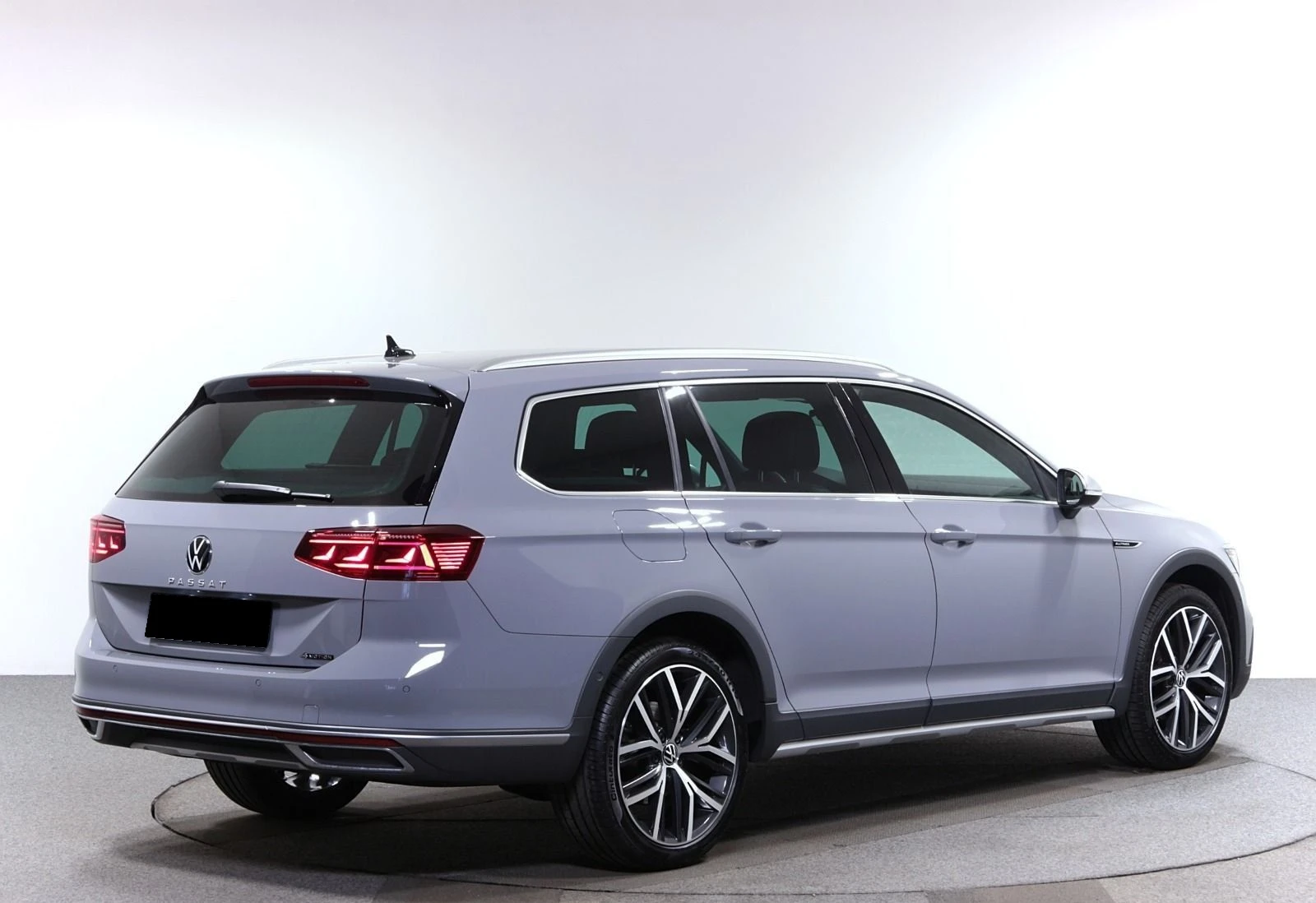 VW Passat Alltrack 2.0 TDI 4Motion = Distronic= Гаранция - изображение 4