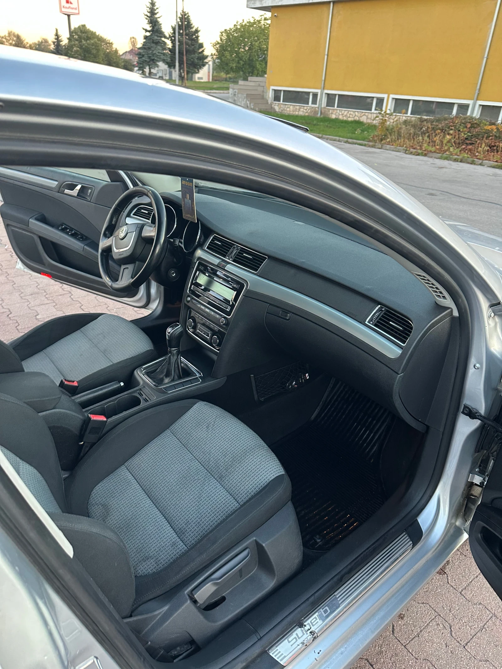 Skoda Superb  - изображение 10