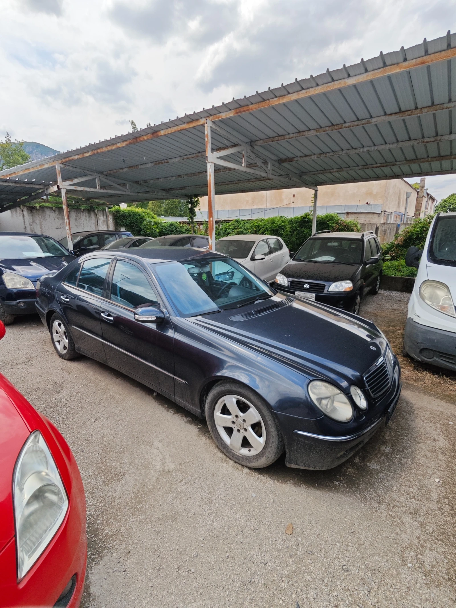 Mercedes-Benz E 270 2.7CDI - изображение 2