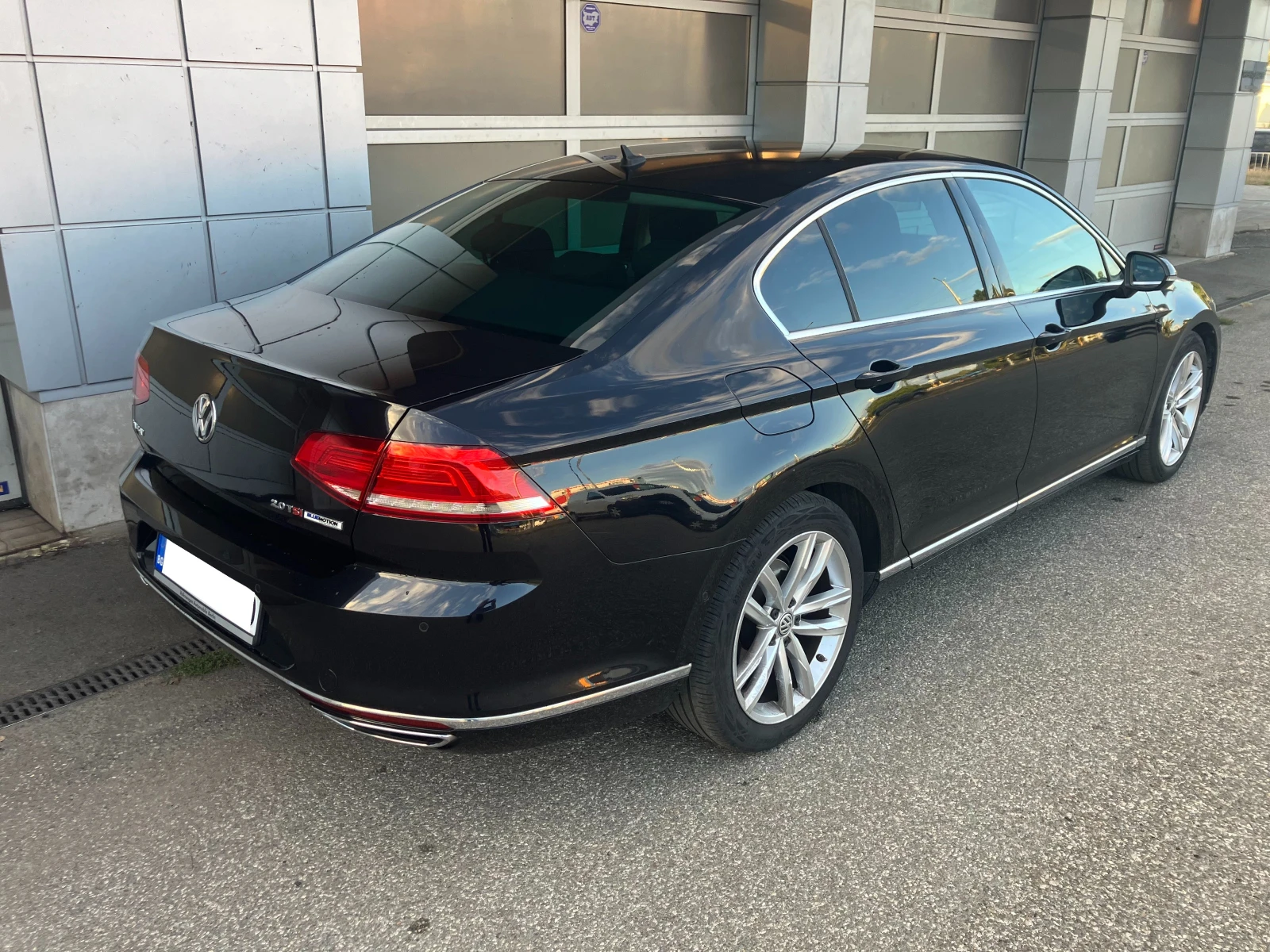 VW Passat 2.0 TFSI GERMANY - изображение 4