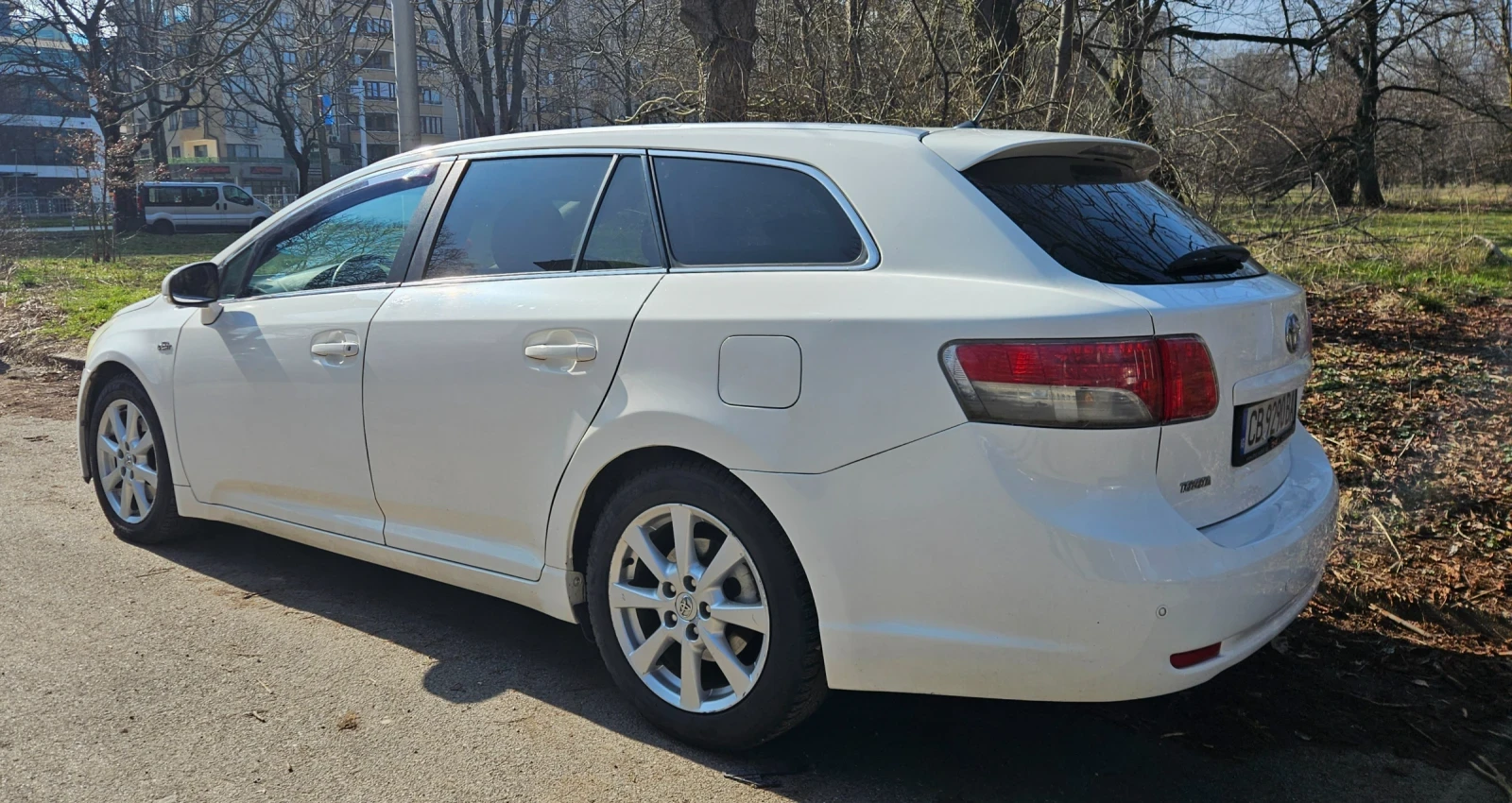 Toyota Avensis T27 - изображение 3