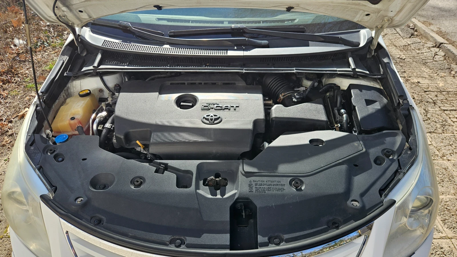 Toyota Avensis T27 - изображение 10