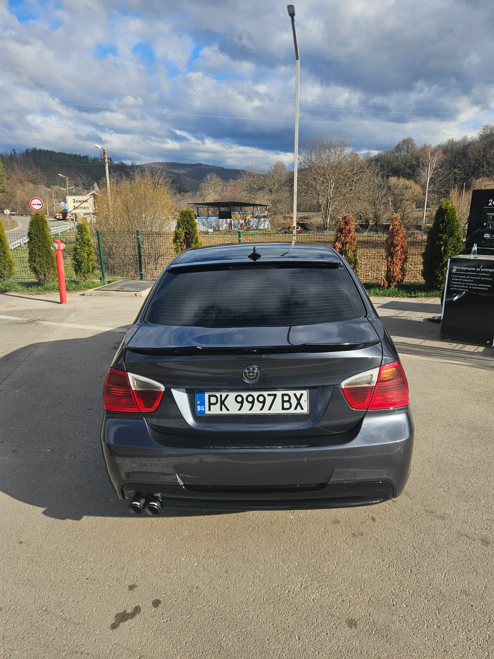 BMW 330, снимка 5 - Автомобили и джипове - 54445946