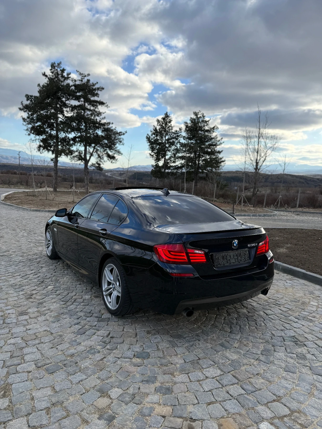 BMW 535 i X-Drive M-Performance , снимка 3 - Автомобили и джипове - 54014571