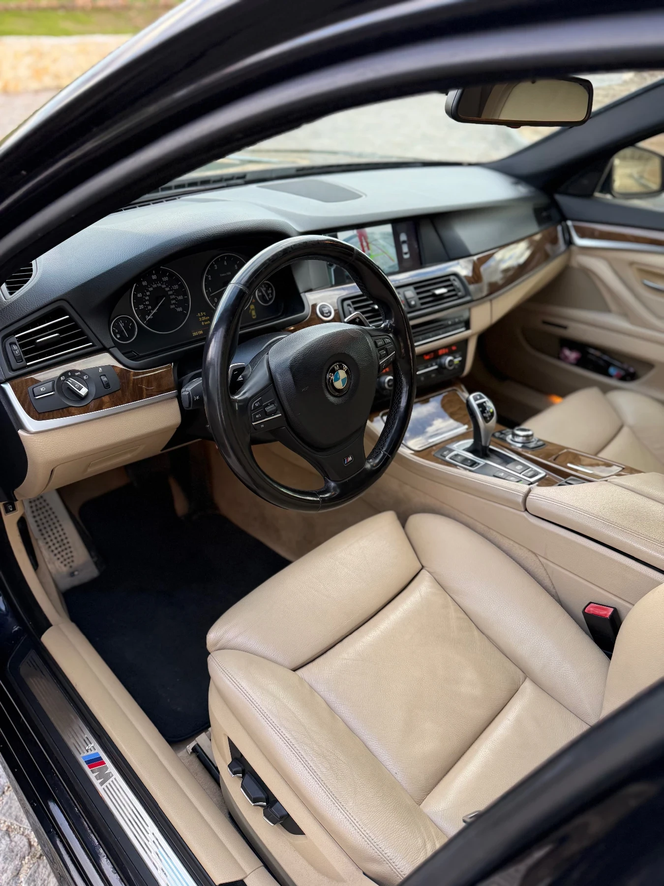 BMW 535 i X-Drive M-Performance , снимка 8 - Автомобили и джипове - 54014571