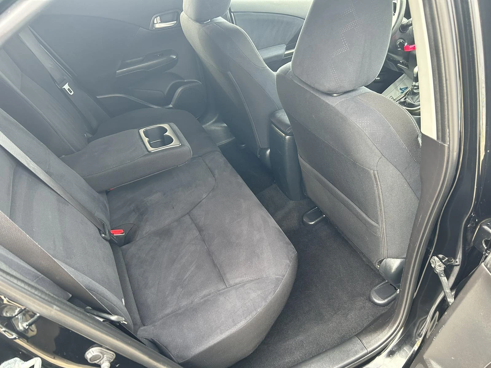 Honda Civic 1.6 i-DTEC, снимка 8 - Автомобили и джипове - 54074558