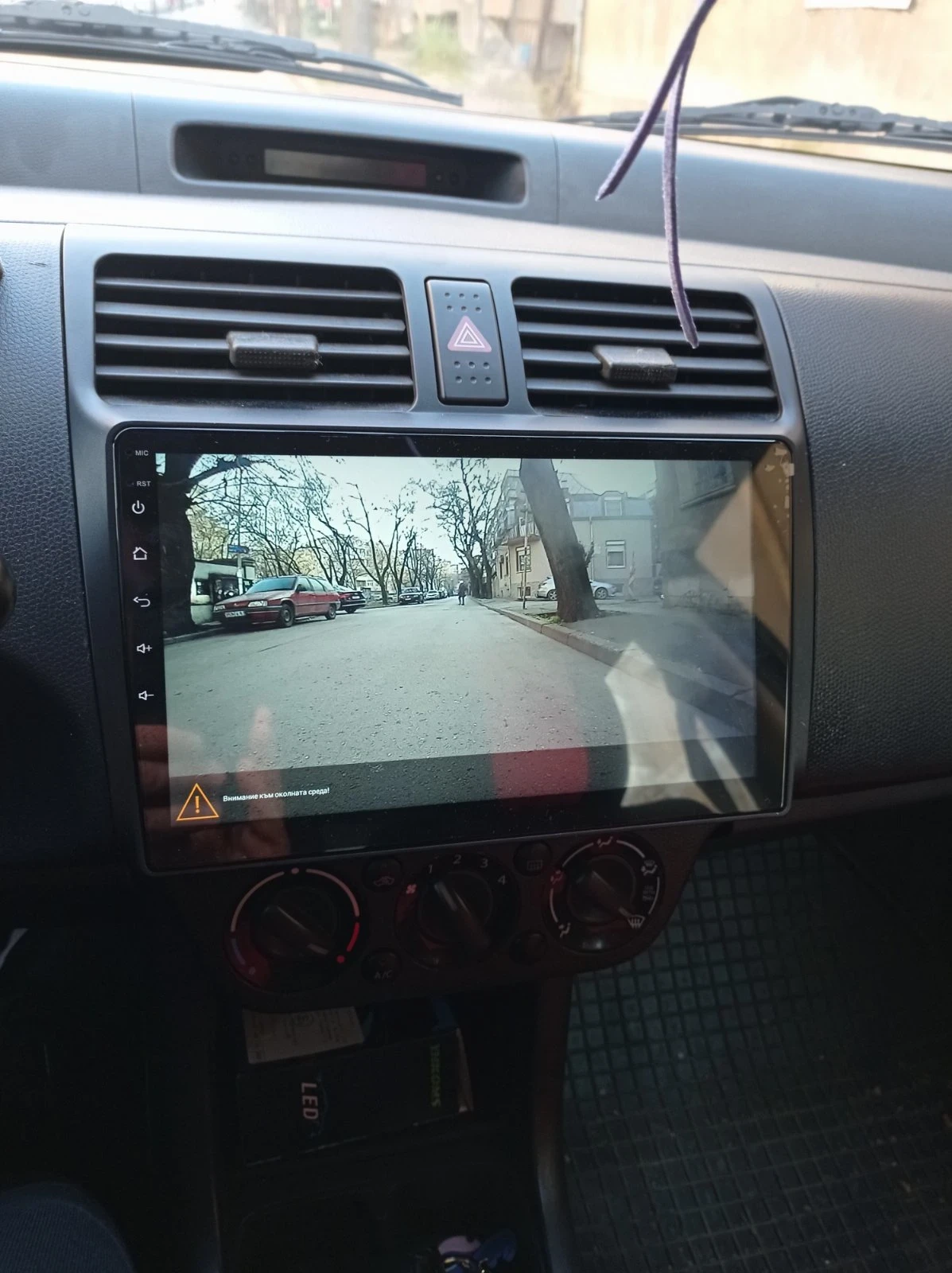 Suzuki Swift, снимка 8 - Автомобили и джипове - 54303728