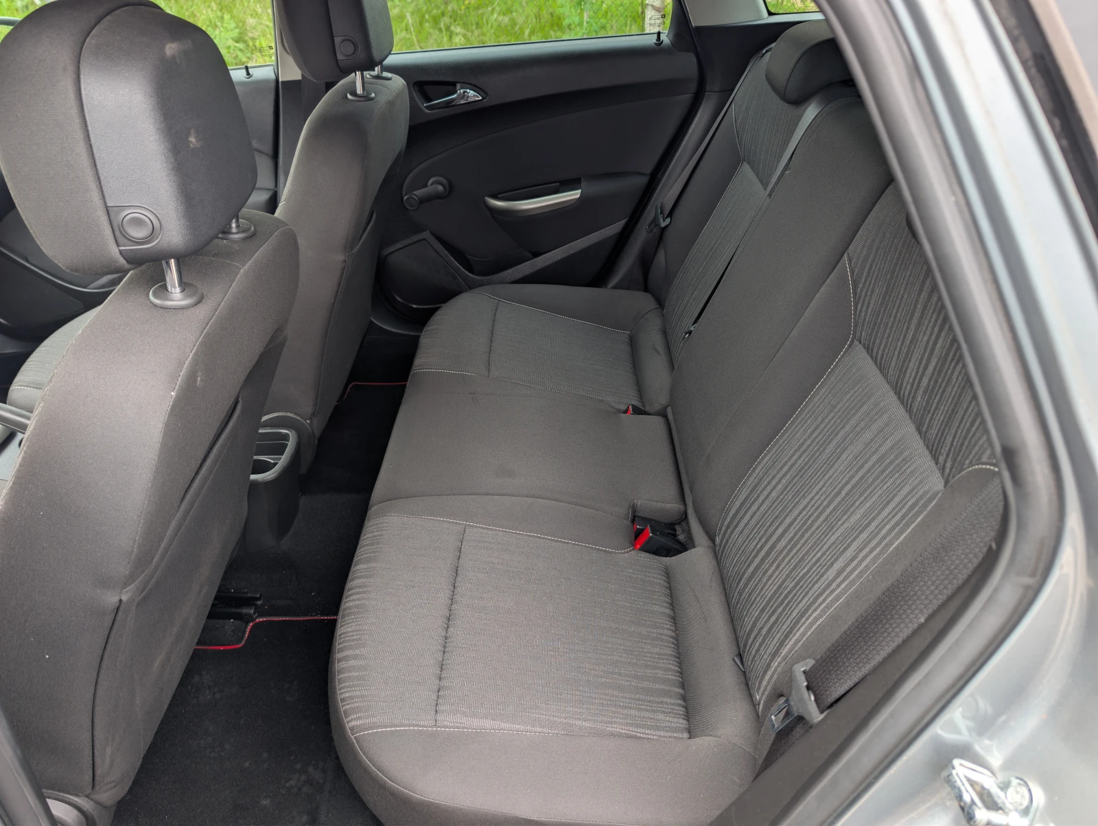 Opel Astra 1.6i/Navi/Xenon/Подгрев, снимка 12 - Автомобили и джипове - 54409424