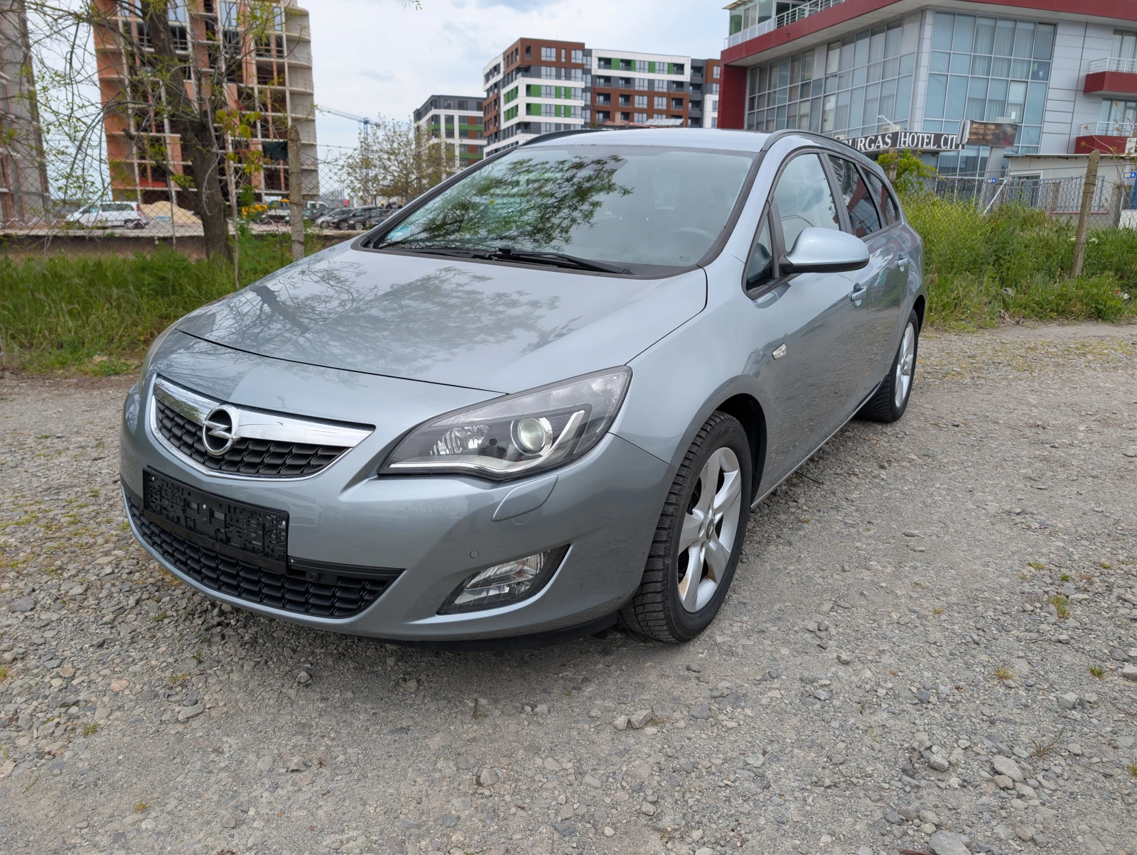 Opel Astra 1.6i/Navi/Xenon/Подгрев