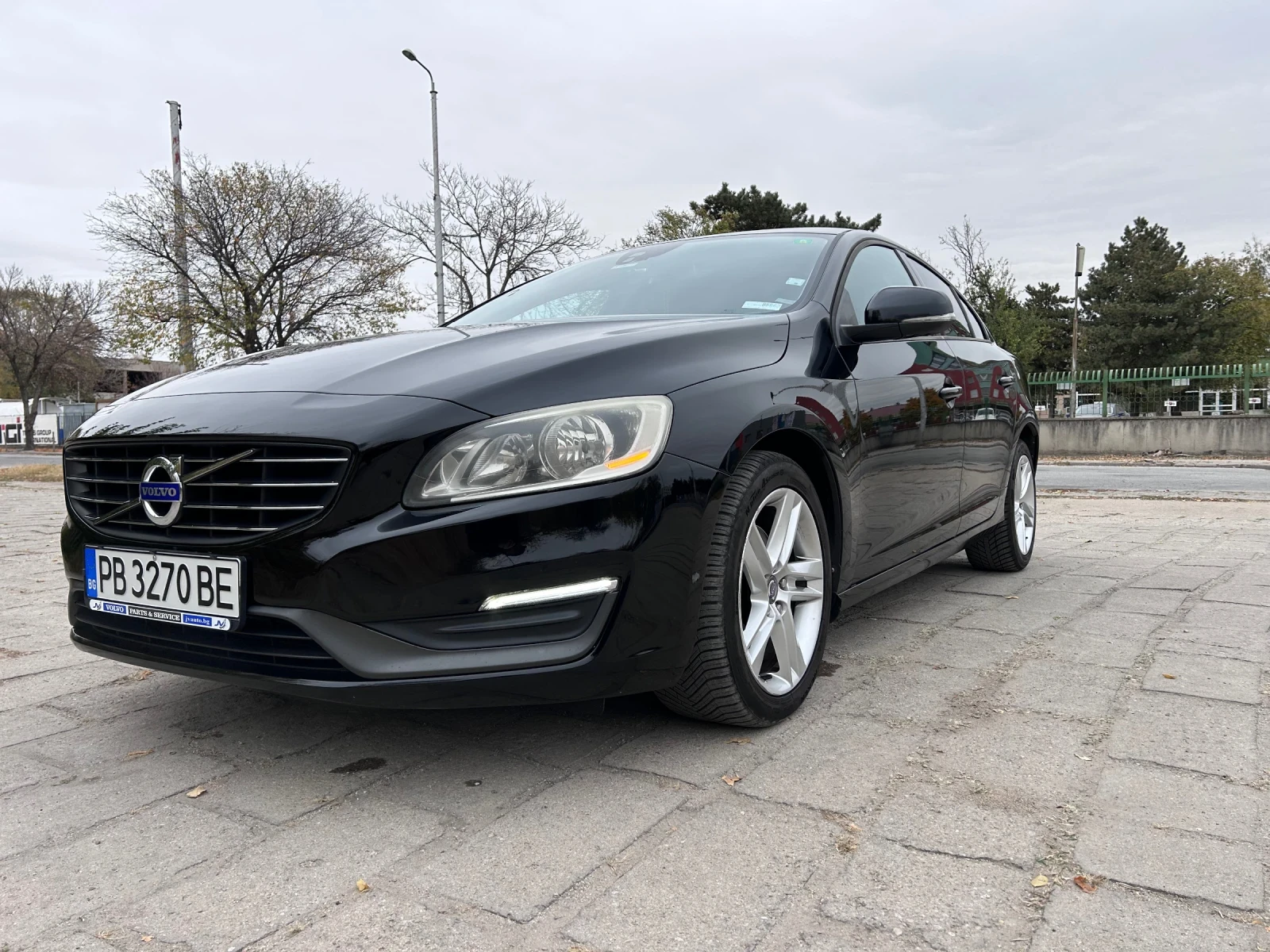 Volvo S60, снимка 3 - Автомобили и джипове - 54496111