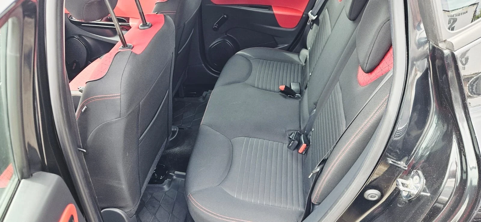 Renault Clio 1.5dci, снимка 8 - Автомобили и джипове - 54606158