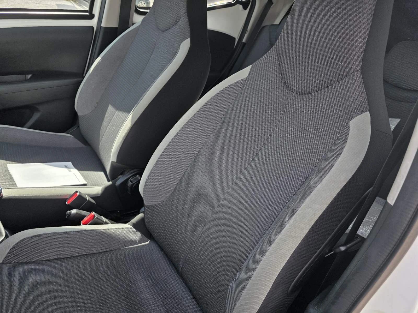 Toyota Aygo 1.0 VVT-i Камера| Автопилот| Подгрев, снимка 12 - Автомобили и джипове - 54652848