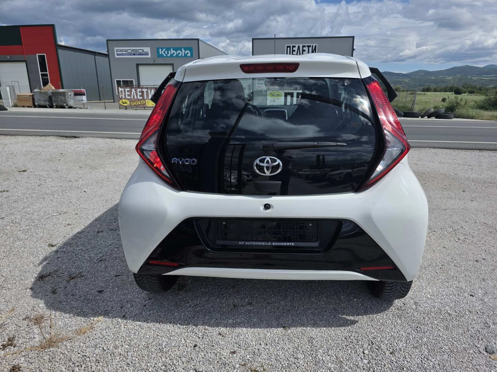 Toyota Aygo 1.0 VVT-i Камера| Автопилот| Подгрев, снимка 6 - Автомобили и джипове - 54652848