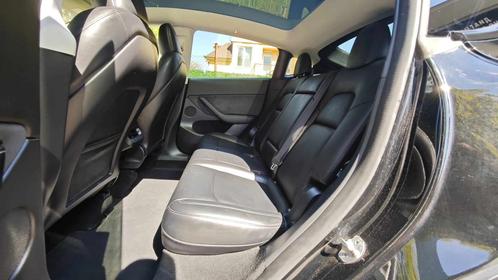 Tesla Model Y SR 90% SOH, снимка 11 - Автомобили и джипове - 54701759