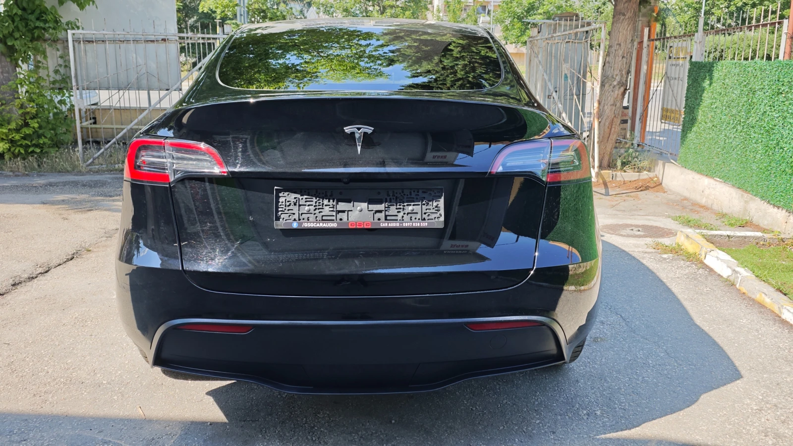 Tesla Model Y SR 90% SOH, снимка 5 - Автомобили и джипове - 54701759