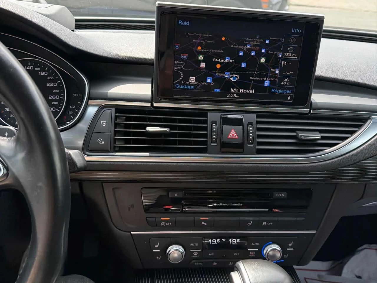 Audi A7 TECHNIK * ДИСТРОНИК* 360 КАМЕРА* ОБДУХВАНЕ* BOSE* , снимка 9 - Автомобили и джипове - 54812966