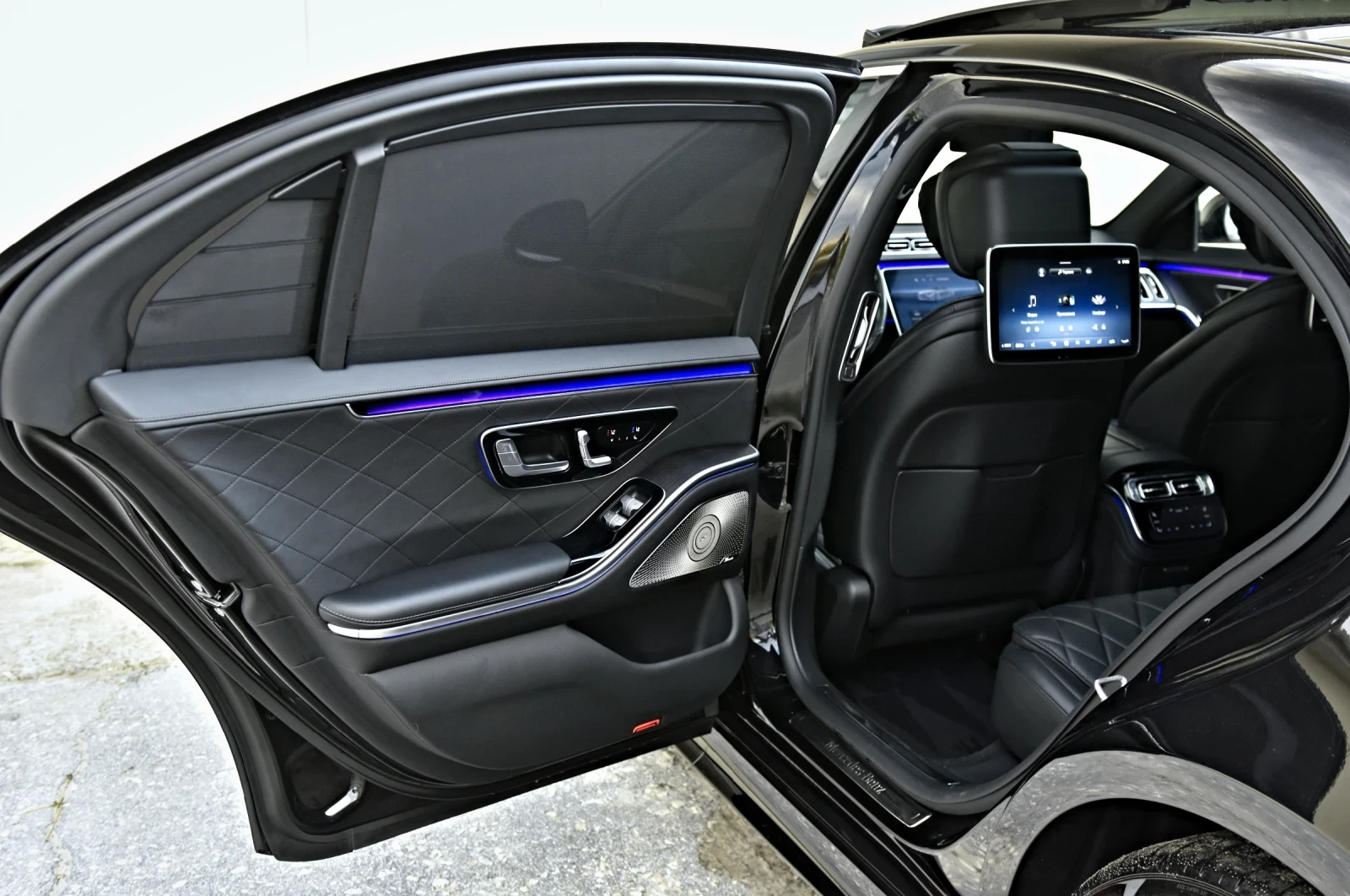 Mercedes-Benz S 400 D 4M 3xTV AMG Optik LONG 360 MULTIBEAM HEADUP, снимка 16 - Автомобили и джипове - 54831647