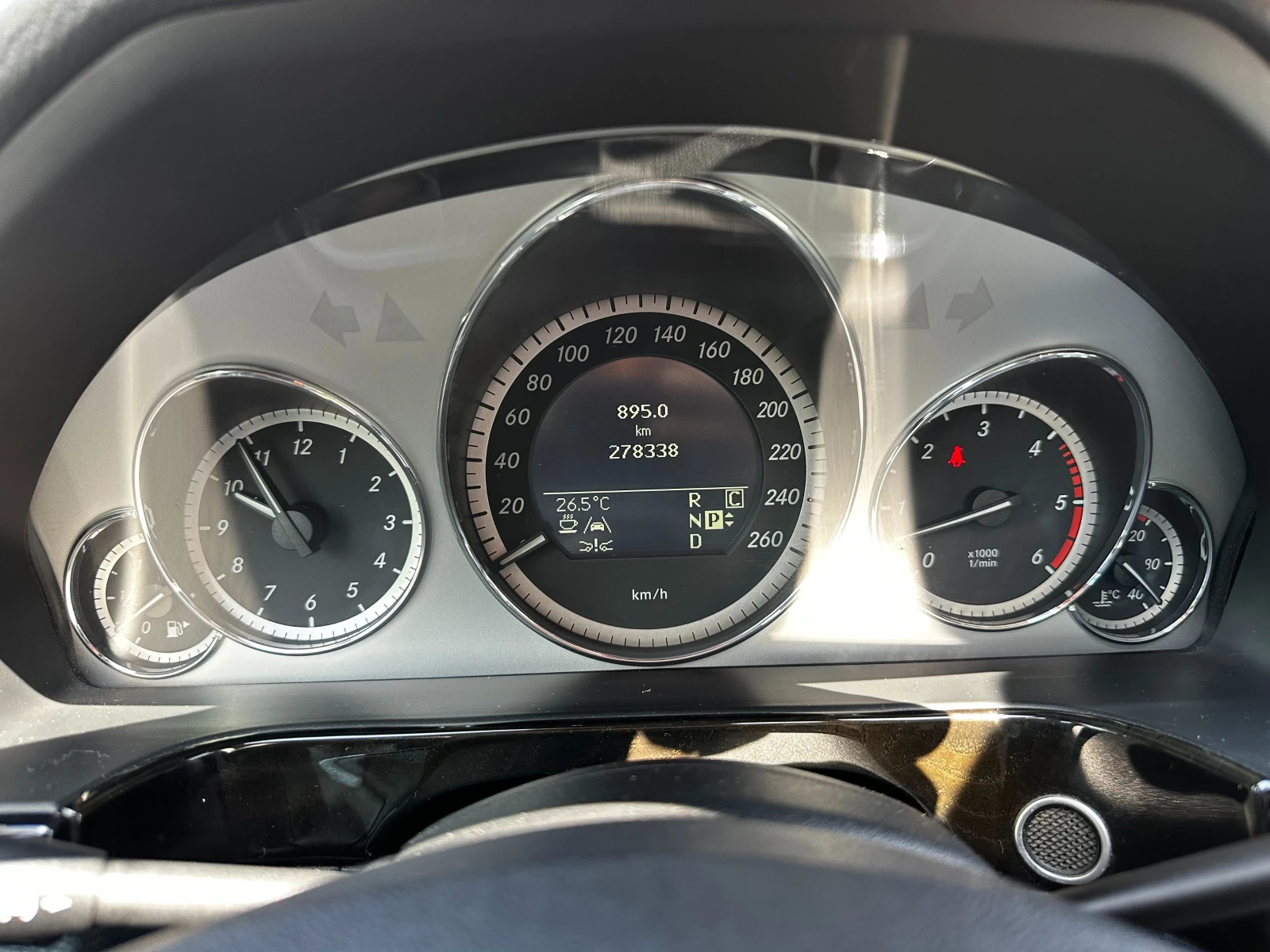 Mercedes-Benz E 350 4Matic/Avantgard/ГАРАНЦИЯ, снимка 17 - Автомобили и джипове - 54836112