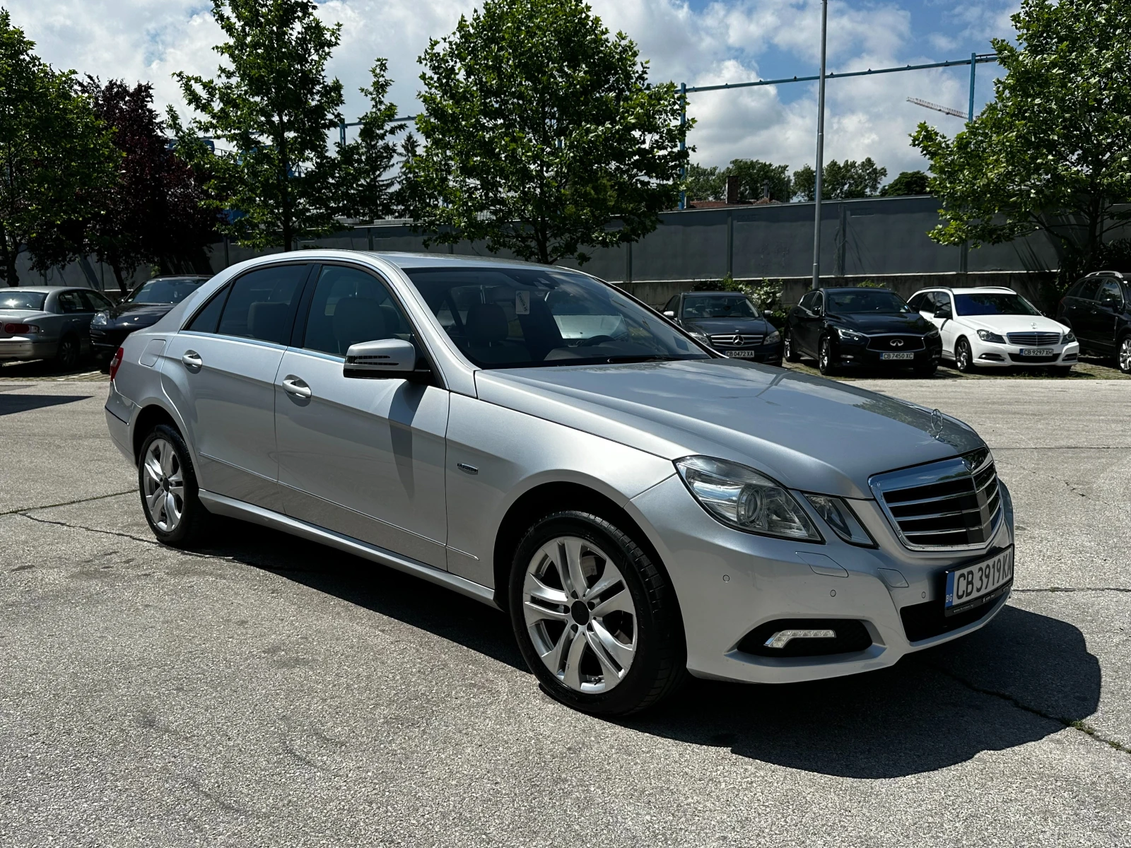 Mercedes-Benz E 350 4Matic/Avantgard/ГАРАНЦИЯ, снимка 6 - Автомобили и джипове - 54836112