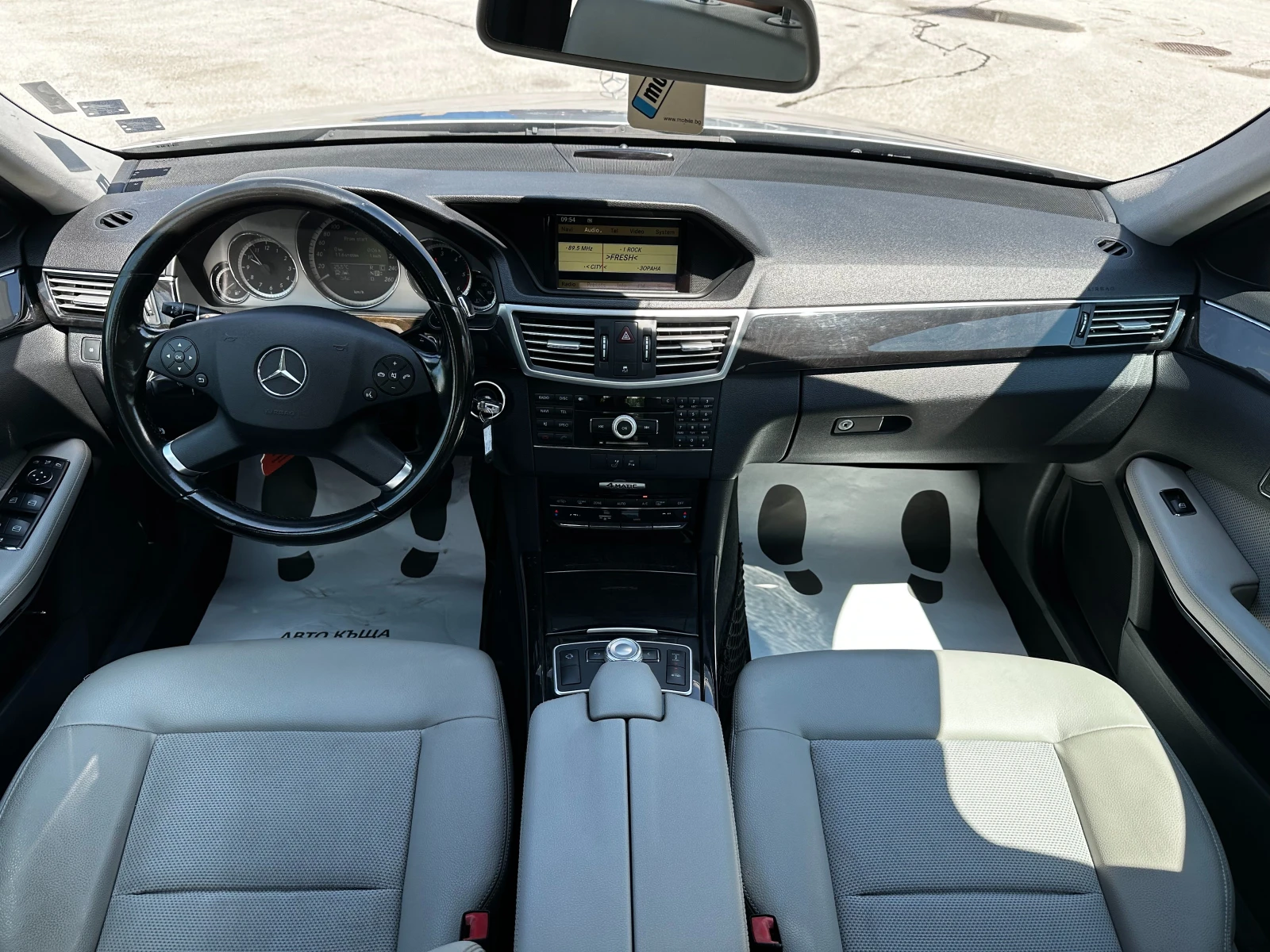 Mercedes-Benz E 350 4Matic/Avantgard/ГАРАНЦИЯ, снимка 11 - Автомобили и джипове - 54836112