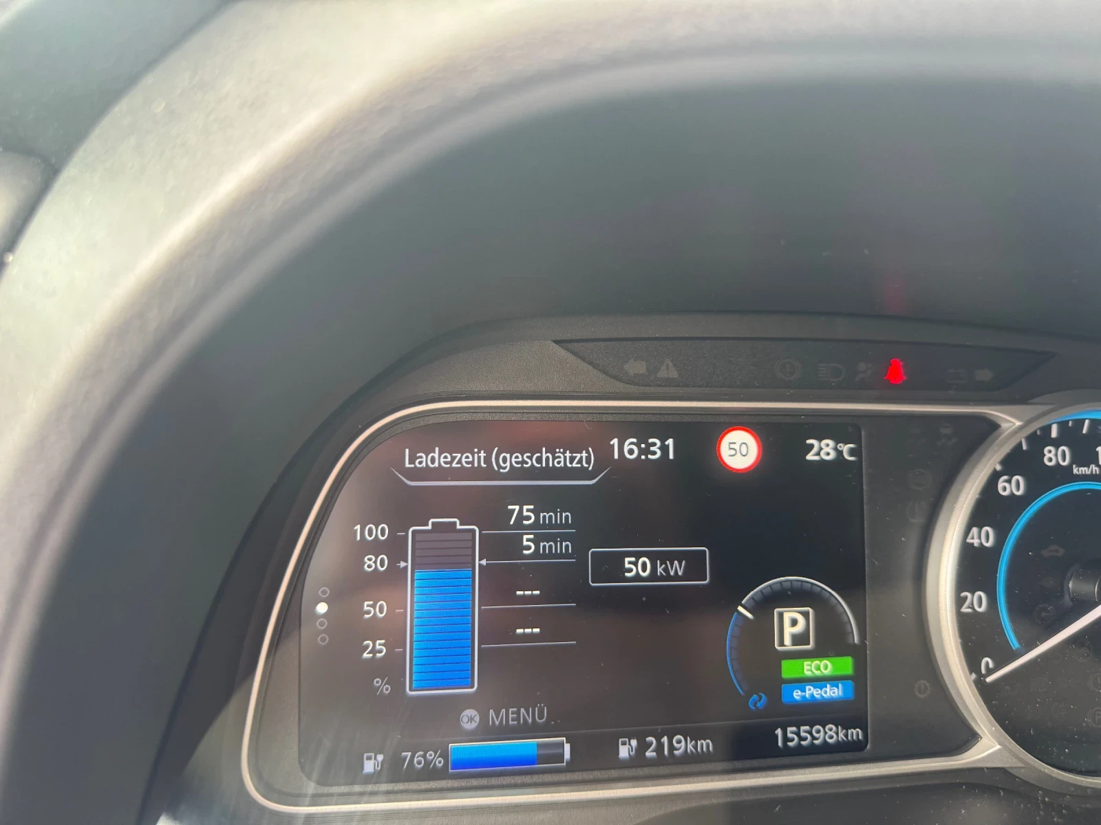 Nissan Leaf , снимка 13 - Автомобили и джипове - 55178006