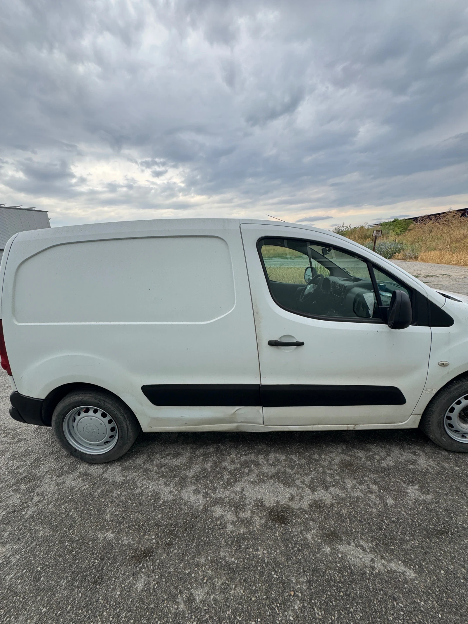 Peugeot Partner HDI, снимка 5 - Автомобили и джипове - 55215759