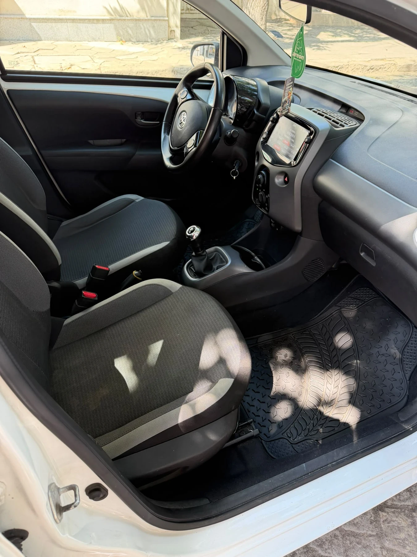 Toyota Aygo, снимка 7 - Автомобили и джипове - 56037835