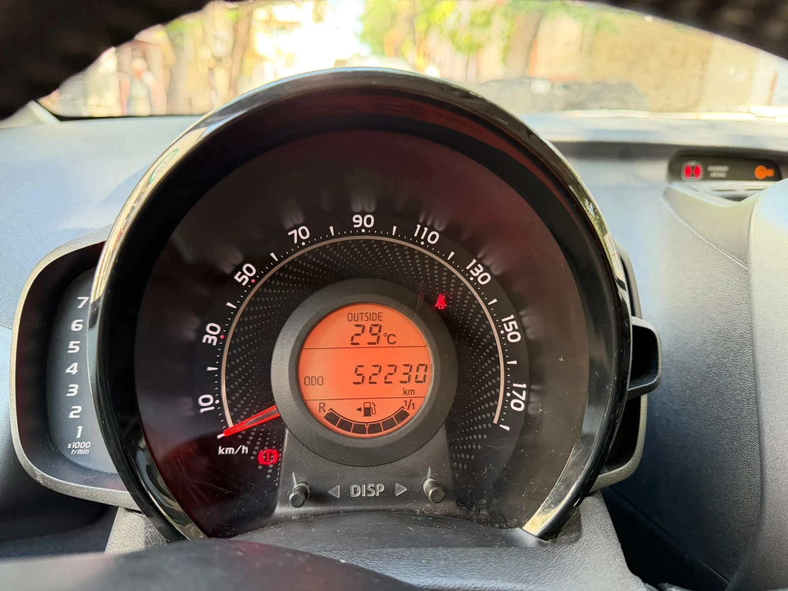 Toyota Aygo, снимка 12 - Автомобили и джипове - 56037835