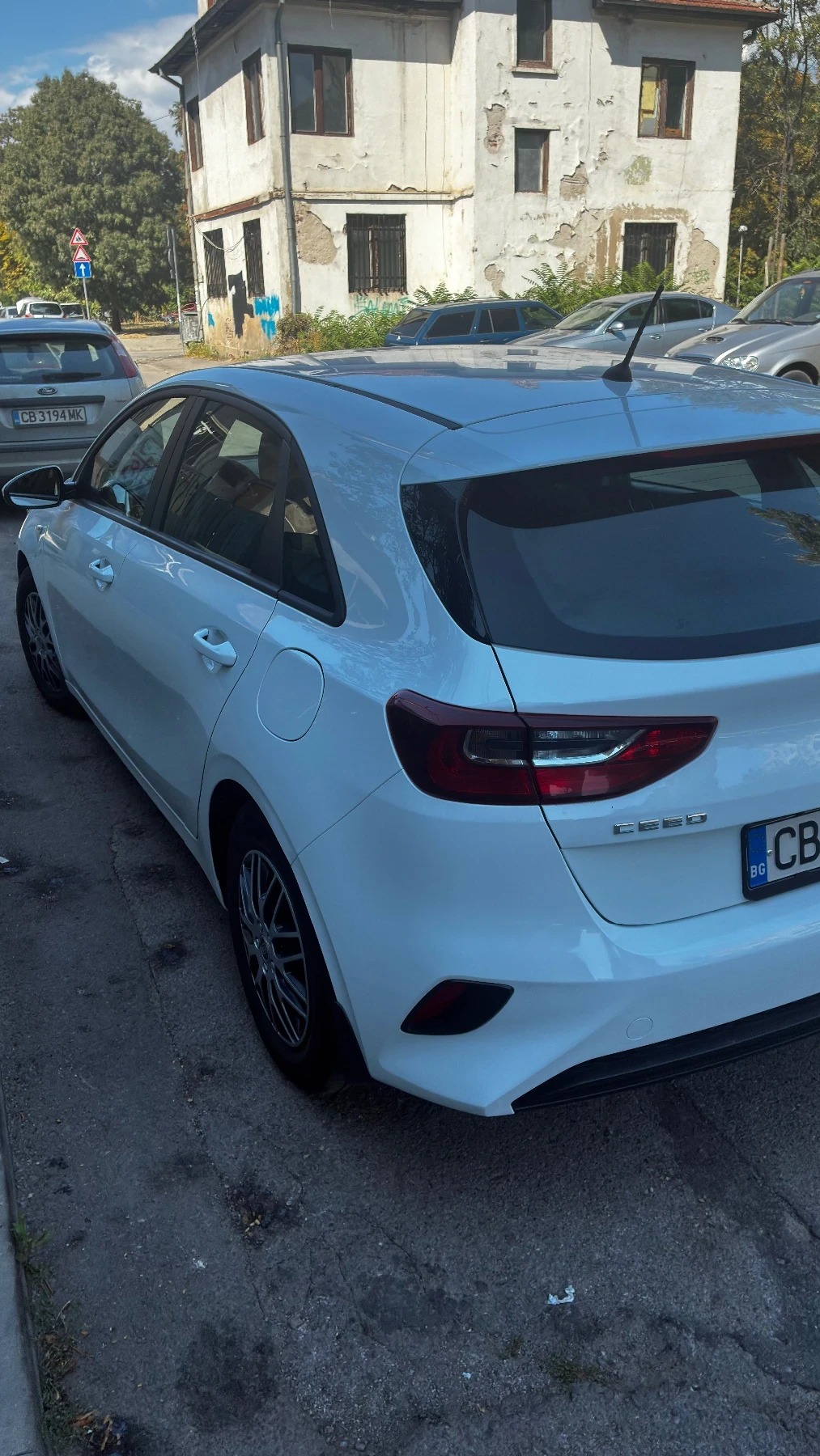 Kia Ceed 1.0 tgi , снимка 4 - Автомобили и джипове - 56151354