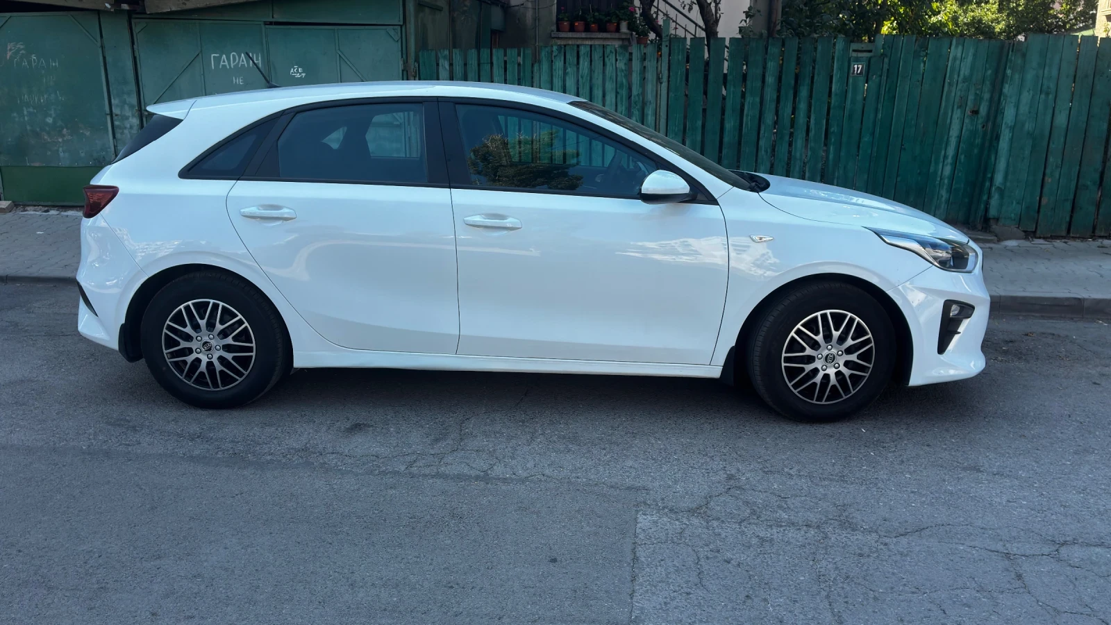 Kia Ceed 1.0 tgi , снимка 7 - Автомобили и джипове - 56151354