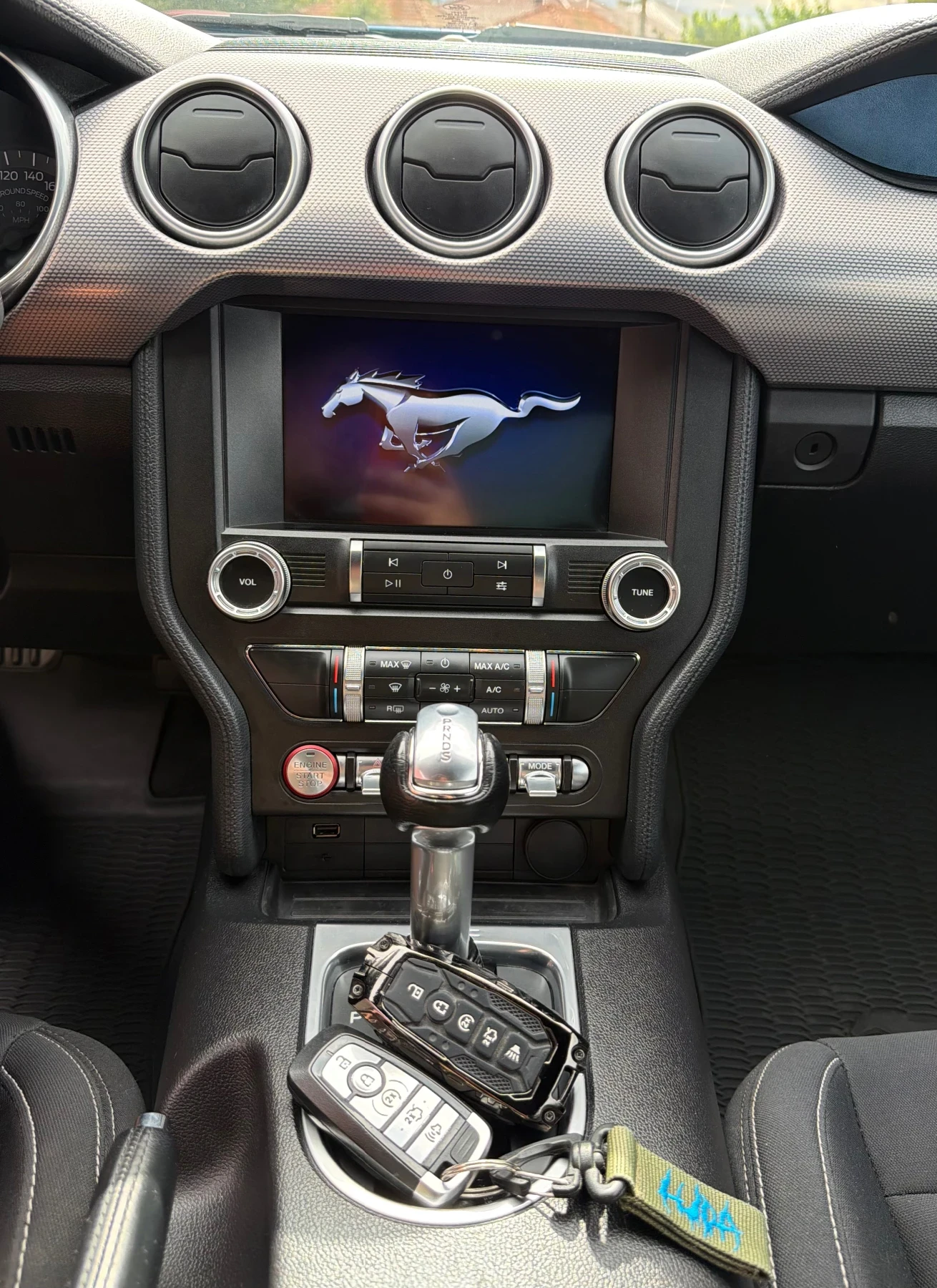 Ford Mustang 2.3 ecoboost Dark Horse Style, снимка 11 - Автомобили и джипове - 56196449