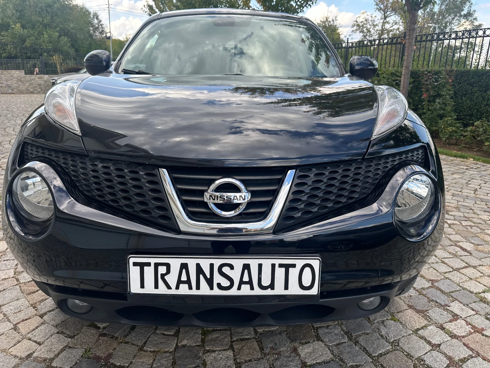 Nissan Juke 1.6 tekna 4x4 AUTOMATIC 190ps SWISS - изображение 2