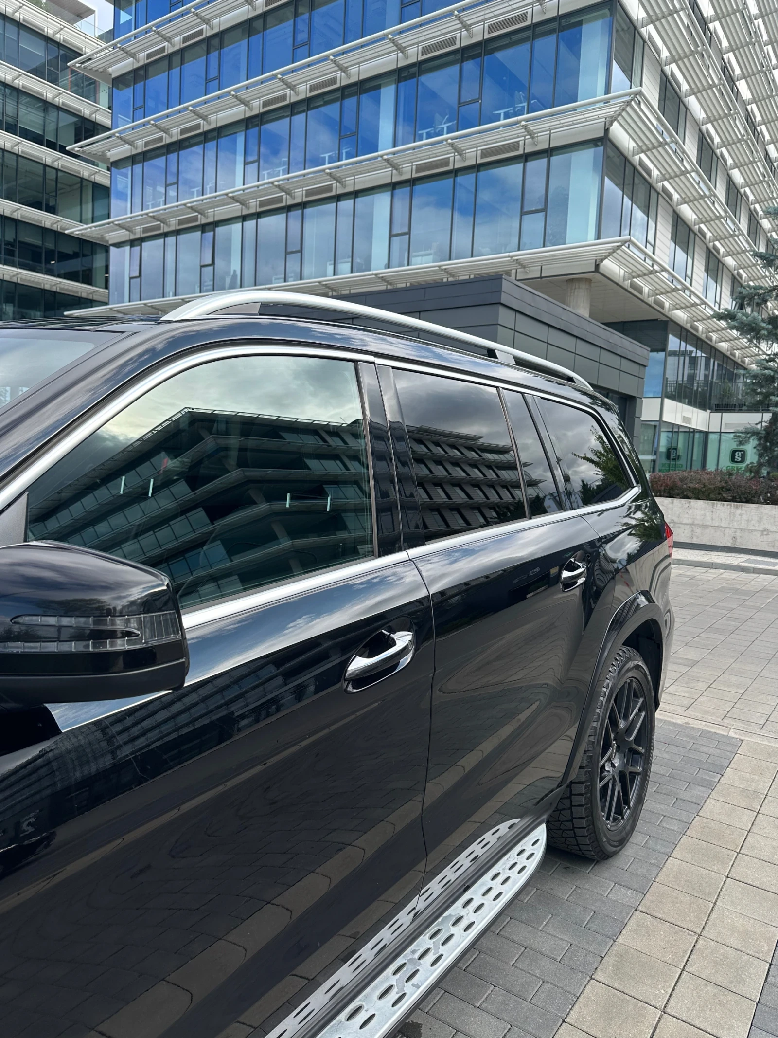 Mercedes-Benz GL 350 AMG Pack / H&K / Soft Close - изображение 7