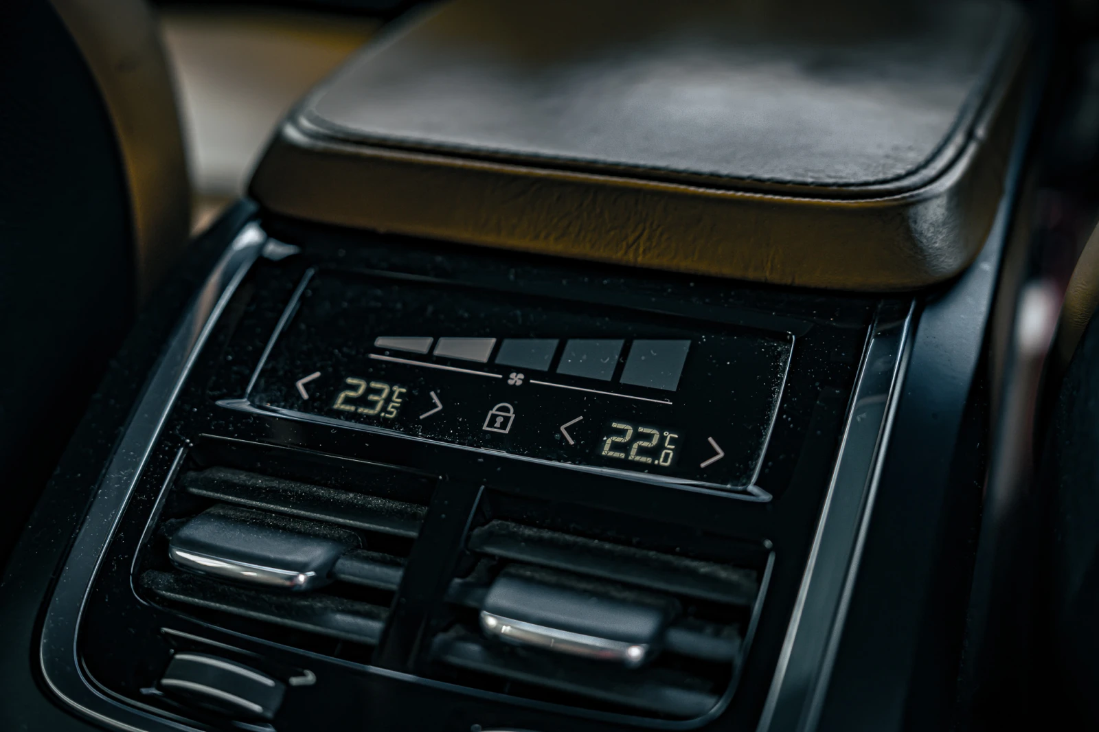 Volvo Xc90 2.0 Inscription, снимка 12 - Автомобили и джипове - 53860060